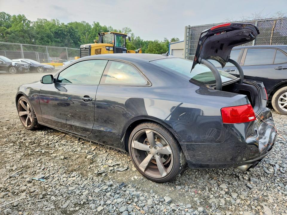 2014 Audi A5 მანქანა იყიდება აუქციონზე, vin: WAURFAFR9EA037161, აუქციონის ნომერი: 62877306