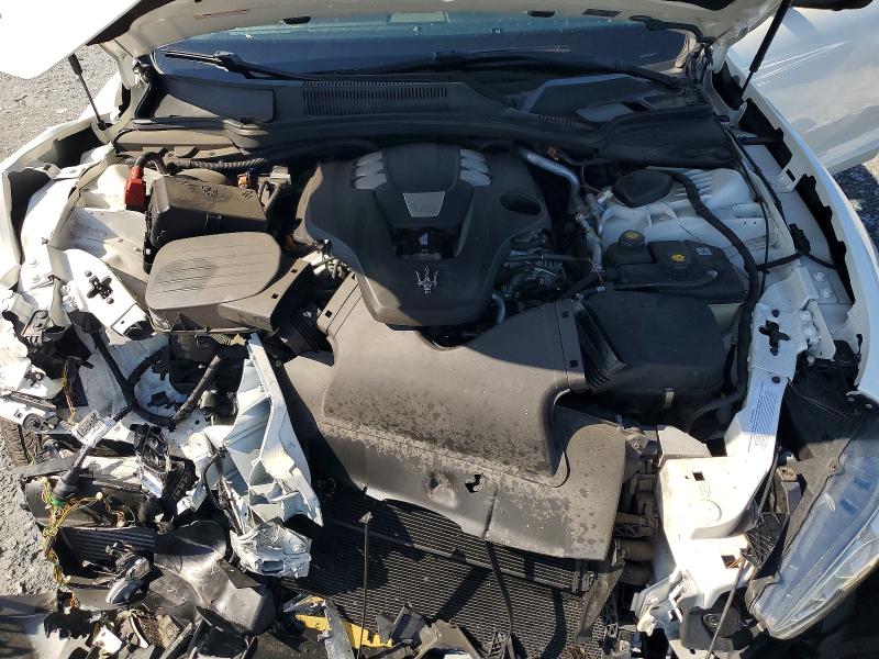 59640046 :رقم المزاد ، ZAM57XSA4N1390713 vin ، 2022 Maserati Ghibli مزاد بيع