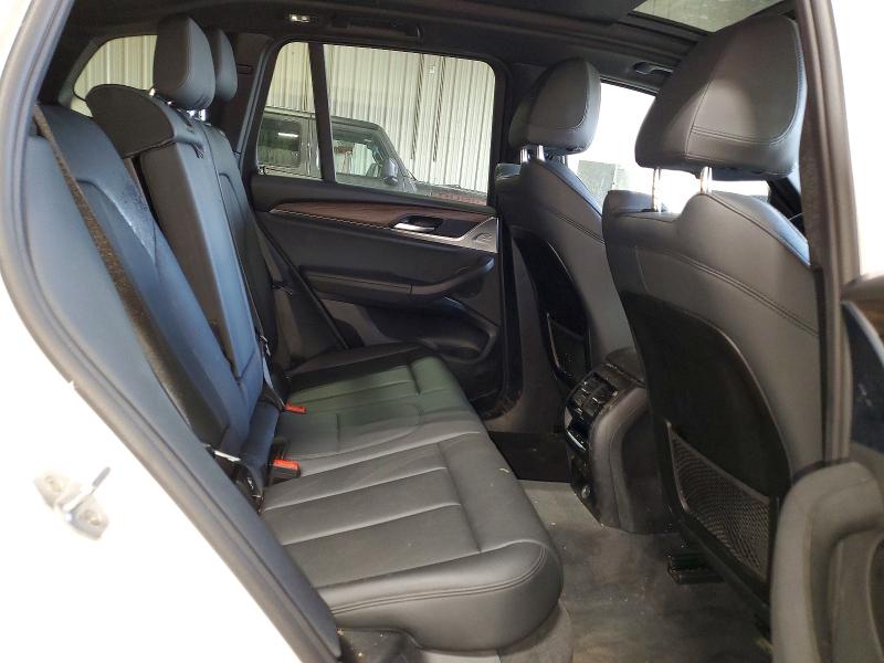 60751166 :رقم المزاد ، 5UXTR9C50JLD72986 vin ، 2018 Bmw X3 مزاد بيع