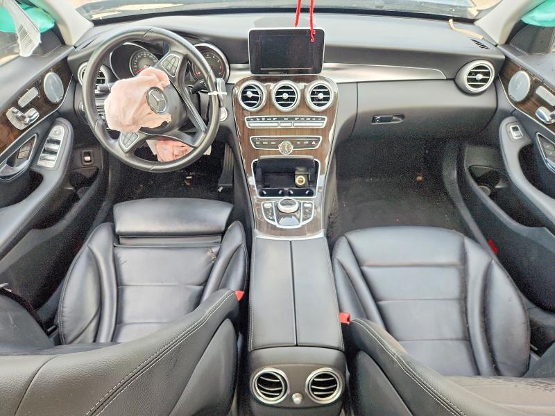 61727426 :رقم المزاد ، 55SWF4KB3HU204172 vin ، 2017 Mercedes-benz C مزاد بيع