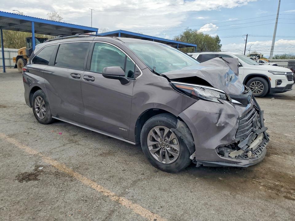 Aukcja sprzedaży 2021 Toyota Sienna, vin: 5TDKRKEC6MS015392, numer aukcji: 61417356
