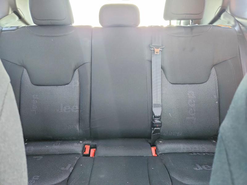 2015 Jeep Renegade მანქანა იყიდება აუქციონზე, vin: ZACCJBAT0FPB52825, აუქციონის ნომერი: 62523856
