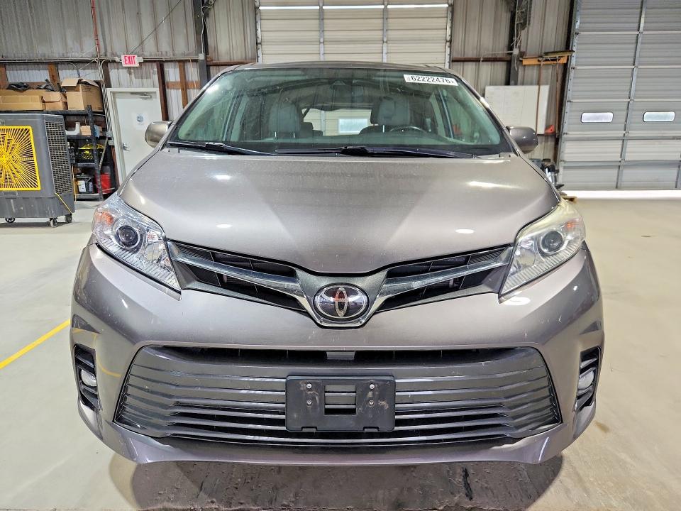 62222476 :رقم المزاد ، 5TDDZ3DC9LS228111 vin ، 2020 Toyota Sienna مزاد بيع
