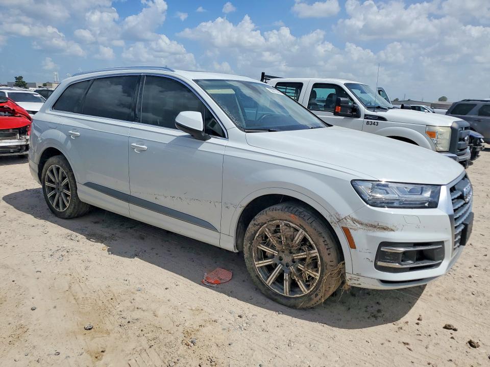 Продажа на аукционе авто 2017 Audi Q7, vin: WA1LAAF79HD027362, номер лота: 63012446