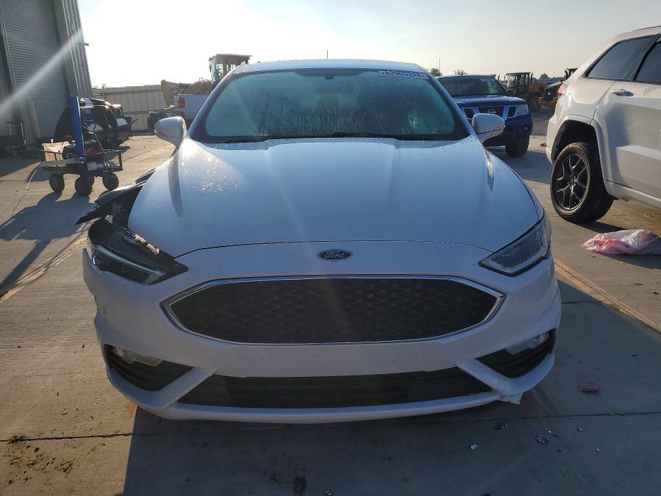 Продажа на аукционе авто 2017 Ford Fusion, vin: 3FA6P0VP9HR155773, номер лота: 62903326