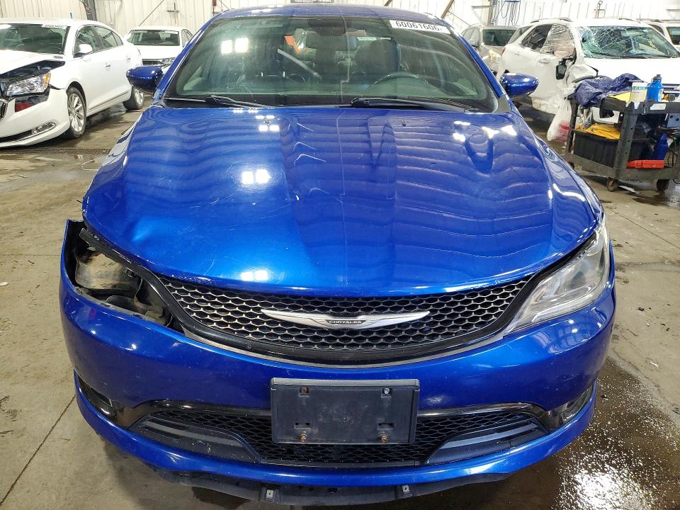 60061606 :رقم المزاد ، 1C3CCCDG2FN733518 vin ، 2015 Chrysler 200 مزاد بيع