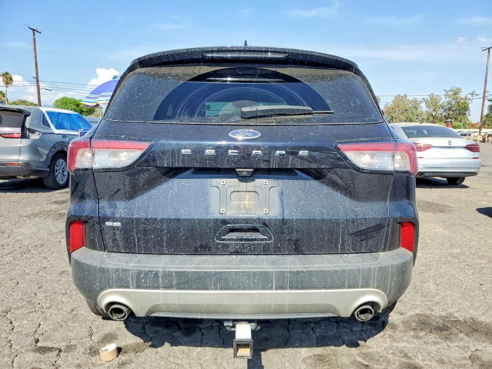 Продажа на аукционе авто 2021 Ford Escape, vin: 1FMCU0G60MUB15588, номер лота: 62567376