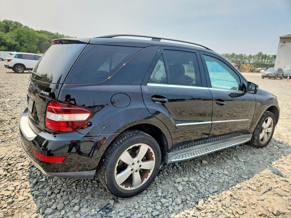 2011 Mercedes-benz Ml მანქანა იყიდება აუქციონზე, vin: 4JGBB8GB3BA631133, აუქციონის ნომერი: 61116076