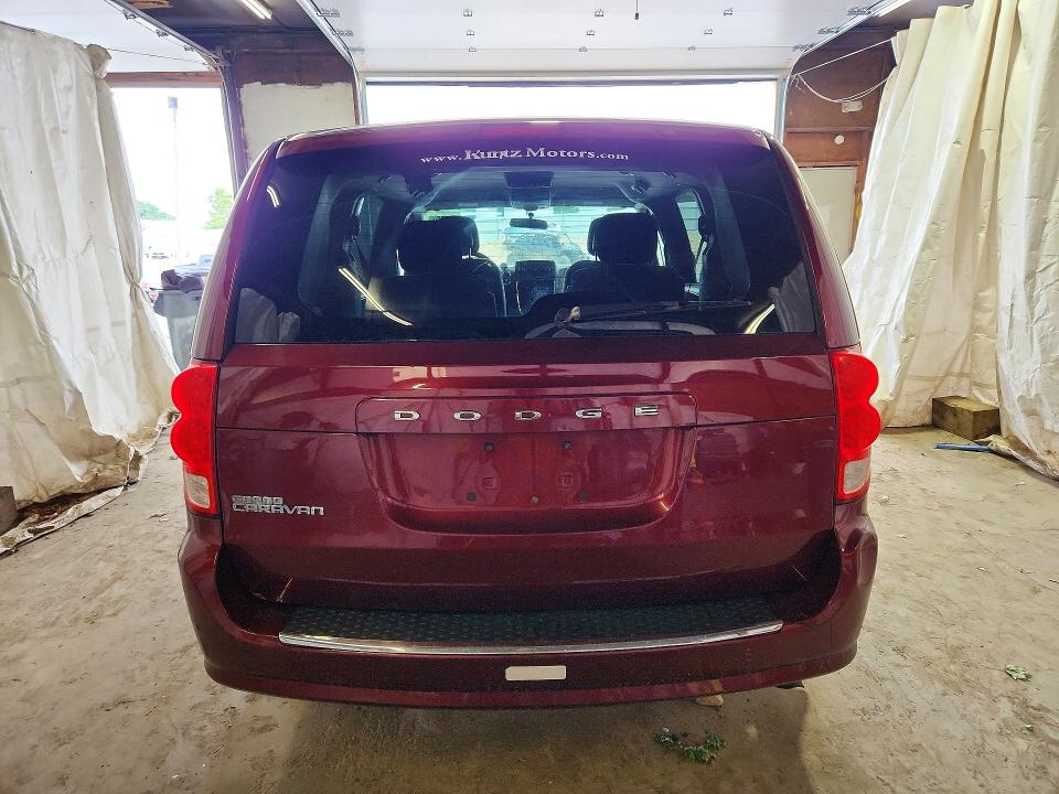 62672476 :رقم المزاد ، 2C4RDGBG1GR398589 vin ، 2016 Dodge Grand Caravan مزاد بيع