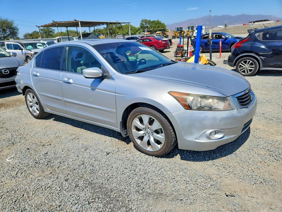 Продажа на аукционе авто 2008 Honda Accord, vin: JHMCP26858C051858, номер лота: 60772696