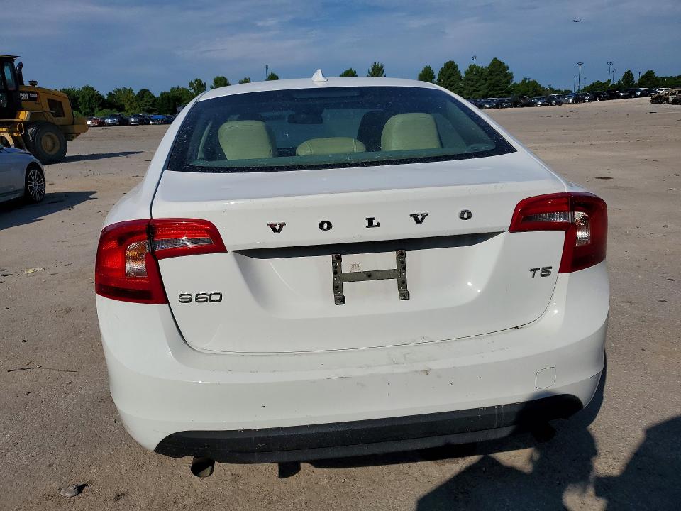 60296546 :رقم المزاد ، YV1622FS1C2106789 vin ، 2012 Volvo S60 مزاد بيع