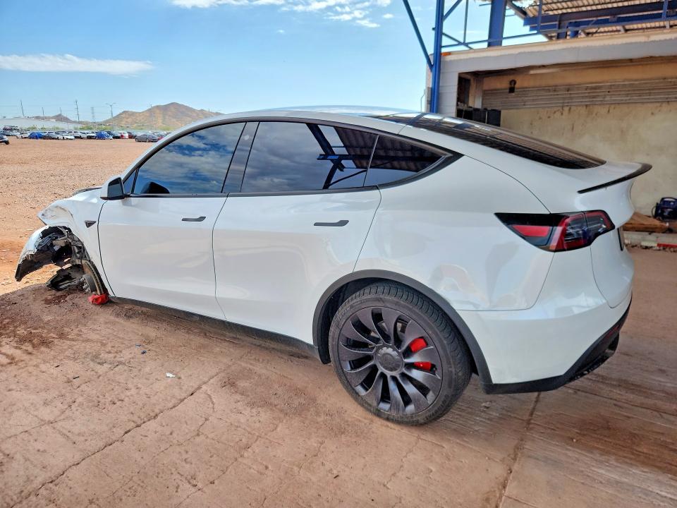 Продаж на аукціоні авто 2023 Tesla Model Y, vin: 7SAYGDEFXPF712887, номер лоту: 61617616