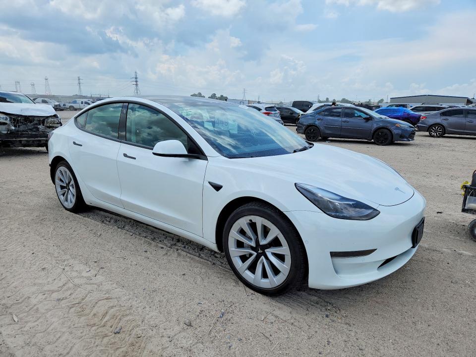 Продажа на аукционе авто 2022 Tesla Model 3, vin: 5YJ3E1EA4NF348642, номер лота: 85456105