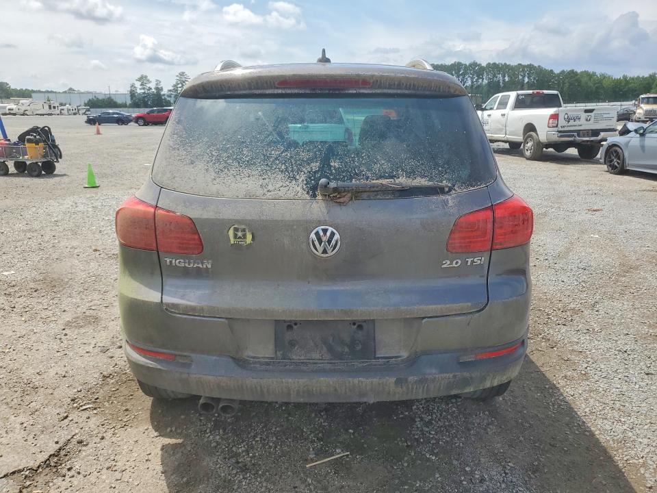 60824606 :رقم المزاد ، WVGAV7AX0CW003956 vin ، 2012 Volkswagen Tiguan مزاد بيع