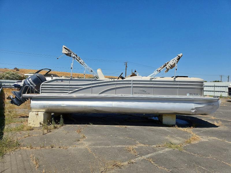 68390085 :رقم المزاد ، ETW84245H213 vin ، 2013 Bennington Marine Boat مزاد بيع
