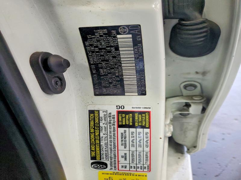 61946246 :رقم المزاد ، 2T1BURHE3FC360766 vin ، 2015 Toyota Corolla مزاد بيع