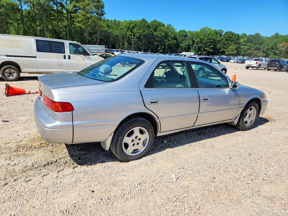 Auction sale of the 2000 Toyota Camry, vin: 4T1BG22K9YU006619, lot number: 61002996
