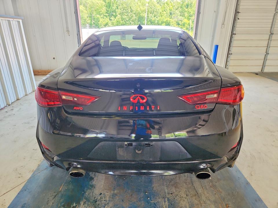 60706366 :رقم المزاد ، JN1EV7EK1JM340099 vin ، 2018 Infiniti Q60 مزاد بيع