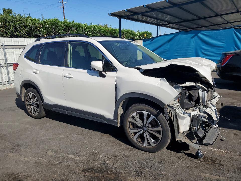 61595276 :رقم المزاد ، JF2SKAUC4MH450983 vin ، 2021 Subaru Forester مزاد بيع