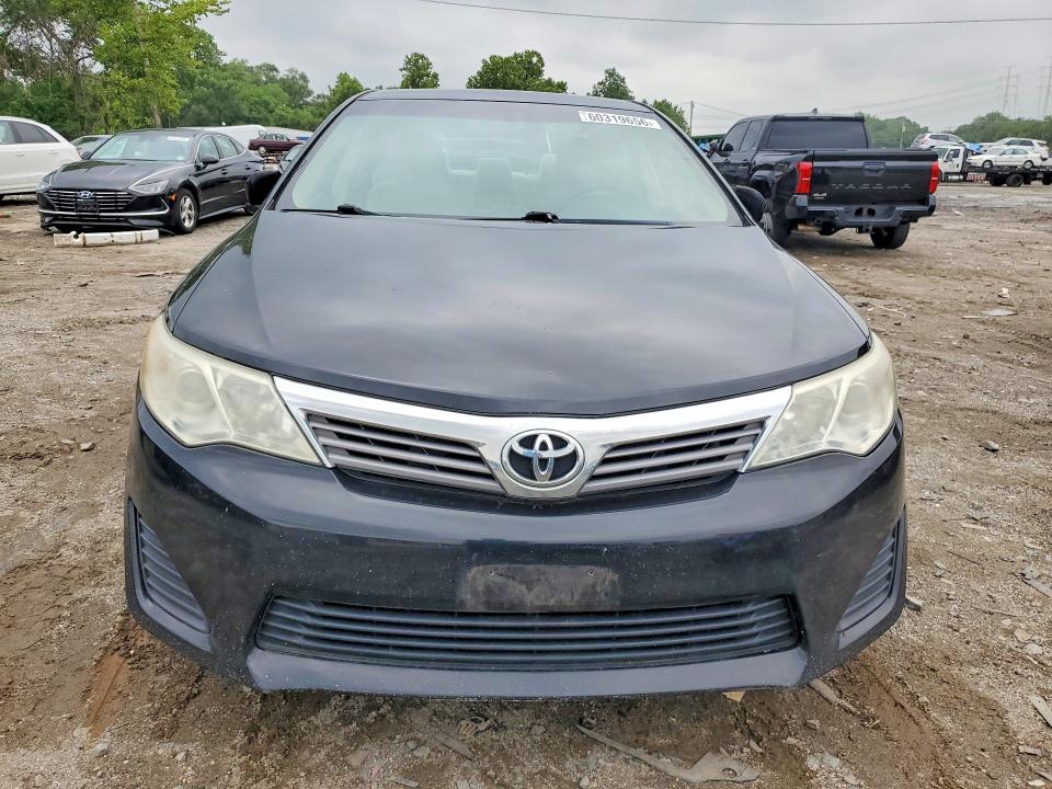 60319656 :رقم المزاد ، 4T4BF1FK7DR288184 vin ، 2013 Toyota Camry مزاد بيع