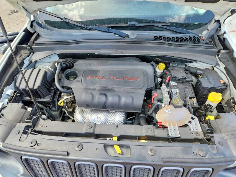 61037086 :رقم المزاد ، ZACCJBCT6GPD05308 vin ، 2016 Jeep Renegade مزاد بيع