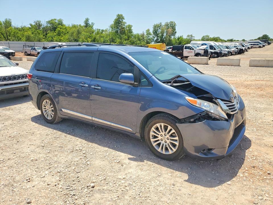 Продажа на аукционе авто 2017 Toyota Sienna, vin: 5TDYZ3DC2HS874440, номер лота: 60800486