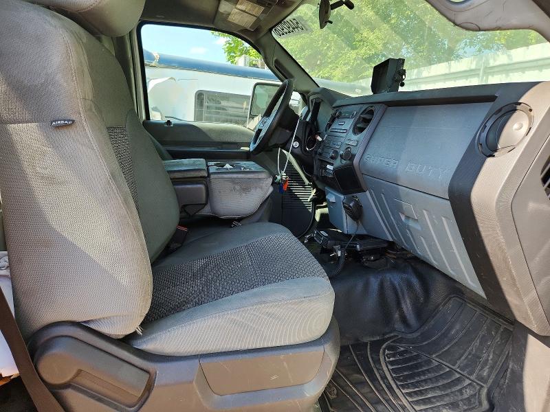 54492926 :رقم المزاد ، 1FDUF5GY6DEB89136 vin ، 2013 Ford F550 مزاد بيع