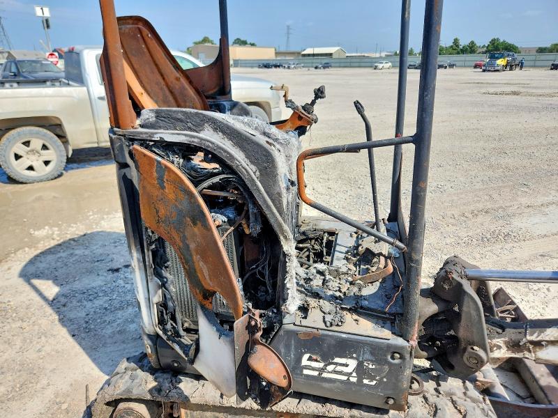 60751706 :رقم المزاد ، B3BL18679 vin ، 2021 Bobcat Excavator مزاد بيع