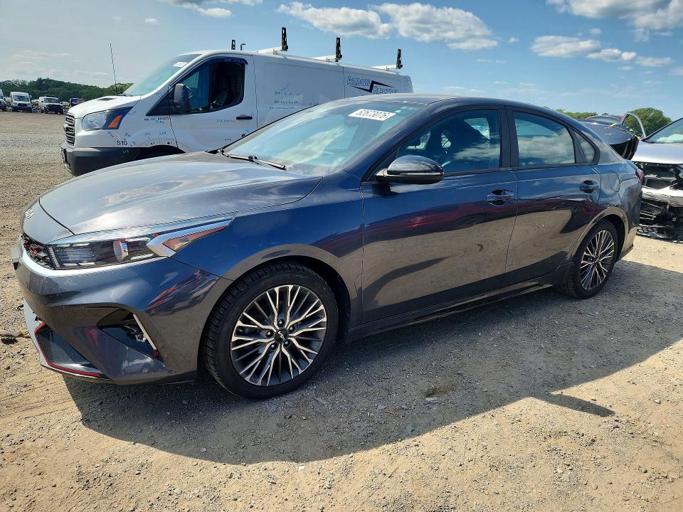 62673076 :رقم المزاد ، 3KPF54AD2PE647540 vin ، 2023 Kia Forte مزاد بيع