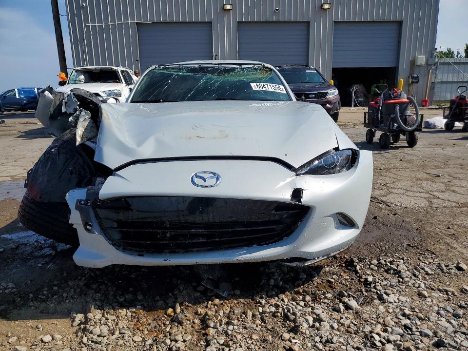 60471556 :رقم المزاد ، JM1NDAM74H0107801 vin ، 2017 Mazda Mx-5 Miata مزاد بيع