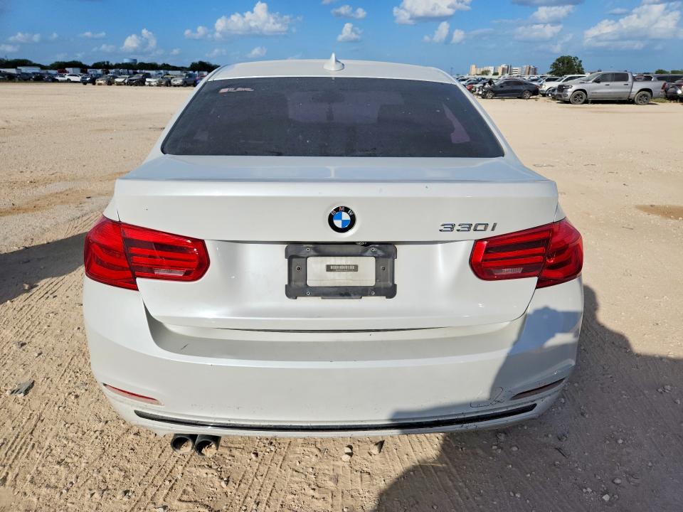 2018 Bmw 330 მანქანა იყიდება აუქციონზე, vin: WBA8B9C52JAE22114, აუქციონის ნომერი: 60257286