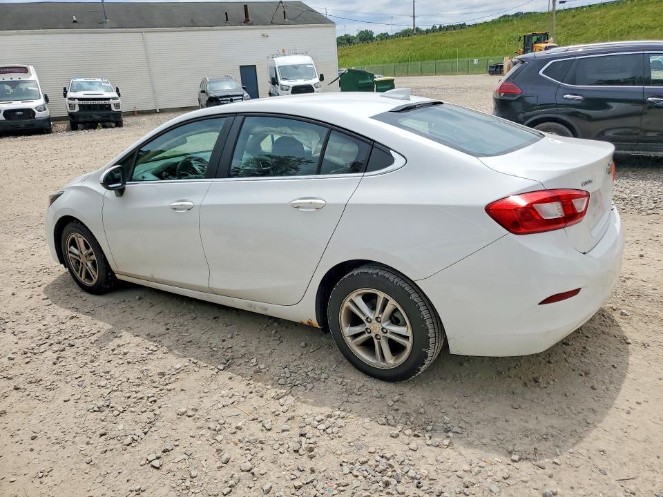 61106526 :رقم المزاد ، 1G1BE5SM6H7239510 vin ، 2017 Chevrolet Cruze مزاد بيع