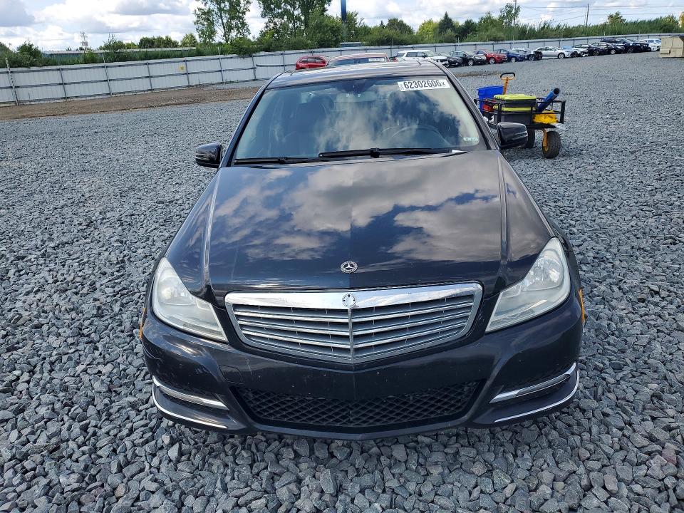 62302606 :رقم المزاد ، WDDGF8BB2CA669871 vin ، 2012 Mercedes-benz C مزاد بيع