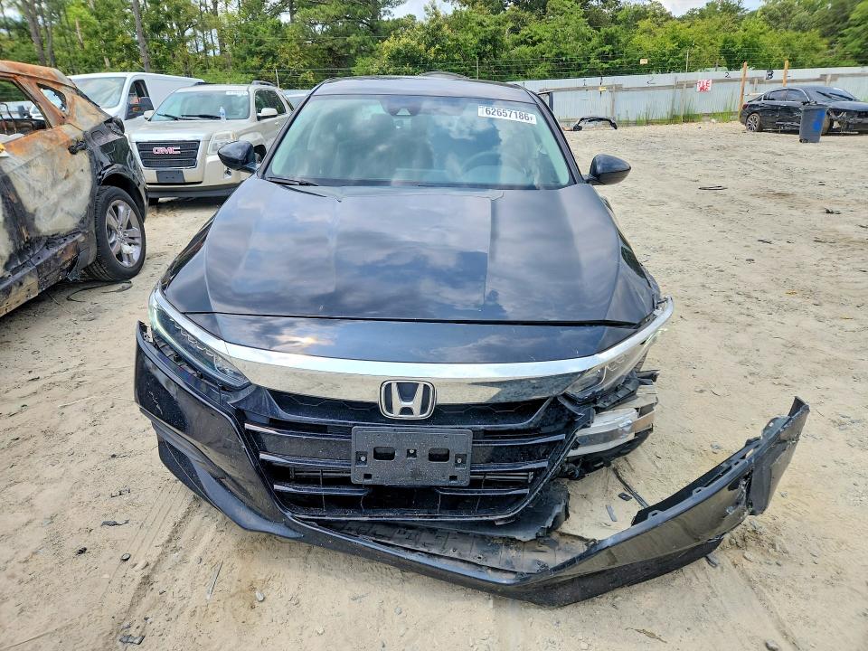 2018 Honda Accord მანქანა იყიდება აუქციონზე, vin: 1HGCV1F17JA233519, აუქციონის ნომერი: 62657186