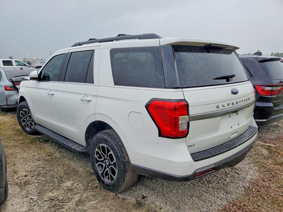 2024 Ford Expedition მანქანა იყიდება აუქციონზე, vin: 1FMJU1H82REB00413, აუქციონის ნომერი: 62328956