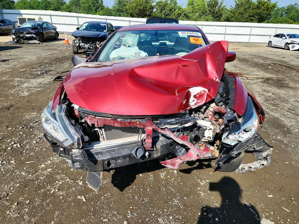Продажа на аукционе авто 2017 Nissan Altima, vin: 1N4AL3AP3HC125342, номер лота: 60356056