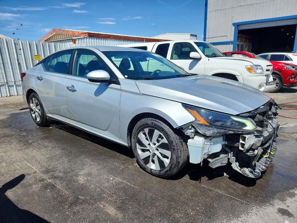 Продаж на аукціоні авто 2023 Nissan Altima, vin: 1N4BL4BV2PN419955, номер лоту: 62620356