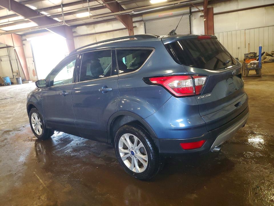 60388006 :رقم المزاد ، 1FMCU9GD2JUC33642 vin ، 2018 Ford Escape مزاد بيع