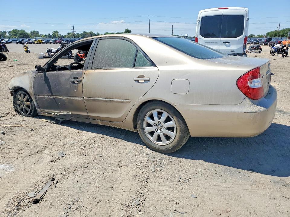 61173866 :رقم المزاد ، JTDBE32K320127581 vin ، 2002 Toyota Camry مزاد بيع