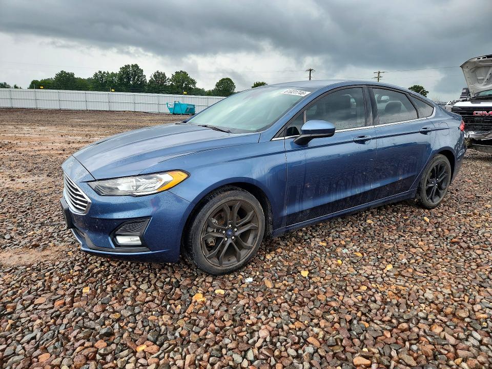 61031746 :رقم المزاد ، 3FA6P0HD4KR250959 vin ، 2019 Ford Fusion مزاد بيع