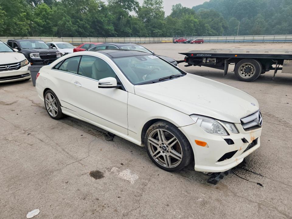 Продажа на аукционе авто 2010 Mercedes-benz E, vin: WDDKJ7CB1AF043598, номер лота: 61349096