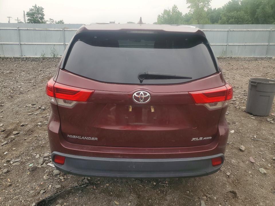 60472646 :رقم المزاد ، 5TDJZRFH7HS442567 vin ، 2017 Toyota Highlander مزاد بيع