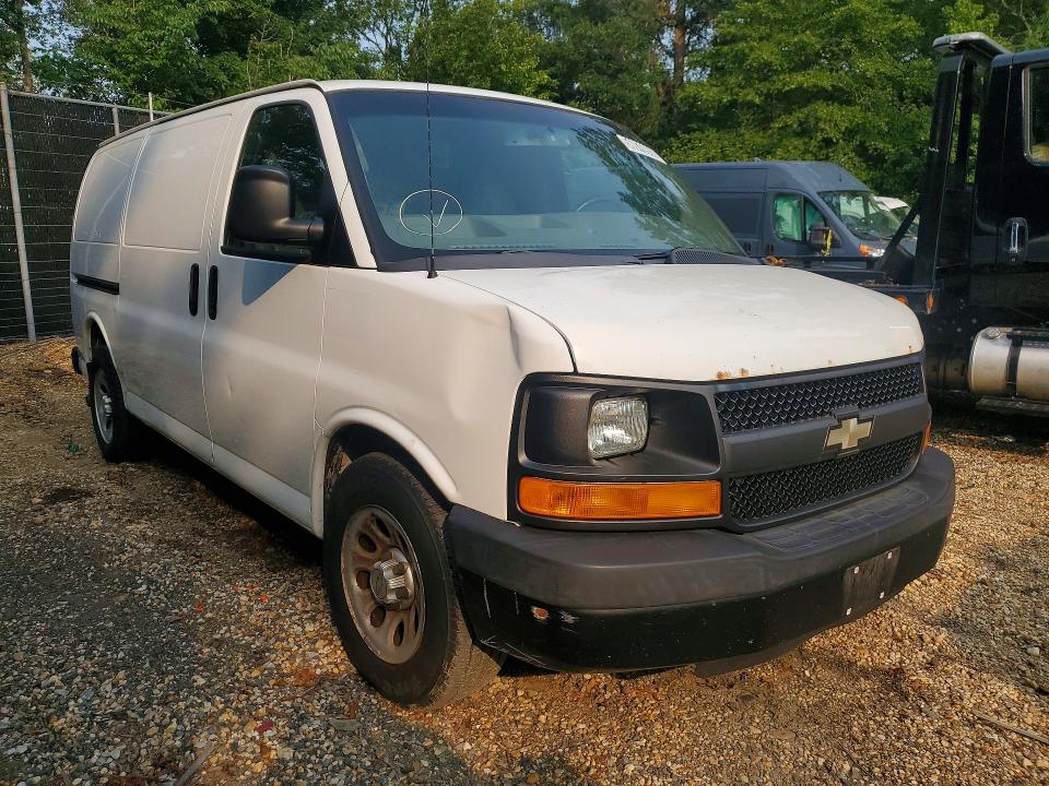 56976956 :رقم المزاد ، 1GCSGAFX1D1158507 vin ، 2013 Chevrolet Express G1500 مزاد بيع