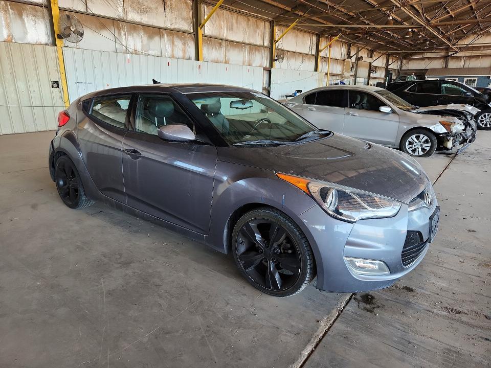 2015 Hyundai Veloster მანქანა იყიდება აუქციონზე, vin: KMHTC6AD8FU233453, აუქციონის ნომერი: 61820076