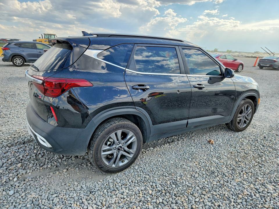 2021 Kia Seltos მანქანა იყიდება აუქციონზე, vin: KNDEU2AA3M7105710, აუქციონის ნომერი: 61153656
