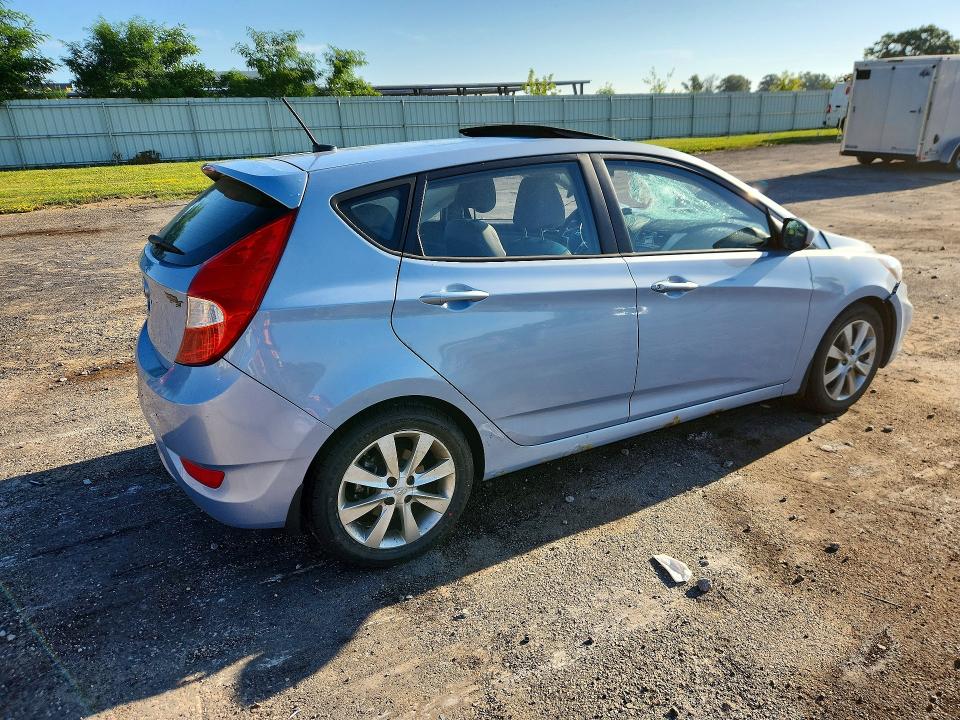 60777356 :رقم المزاد ، KMHCU5AE3CU024682 vin ، 2012 Hyundai Accent مزاد بيع