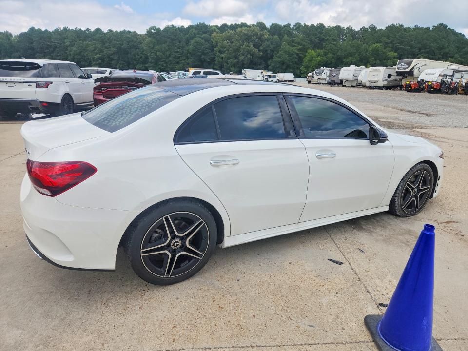 60805756 :رقم المزاد ، W1K3G4FB7NJ361130 vin ، 2022 Mercedes-benz A مزاد بيع