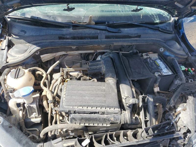 60713006 :رقم المزاد ، 3VW2B7AJ2HM332255 vin ، 2017 Volkswagen Jetta مزاد بيع