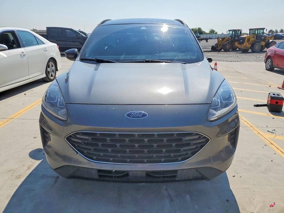 61929236 :رقم المزاد ، 1FMCU9G68NUB35139 vin ، 2022 Ford Escape مزاد بيع
