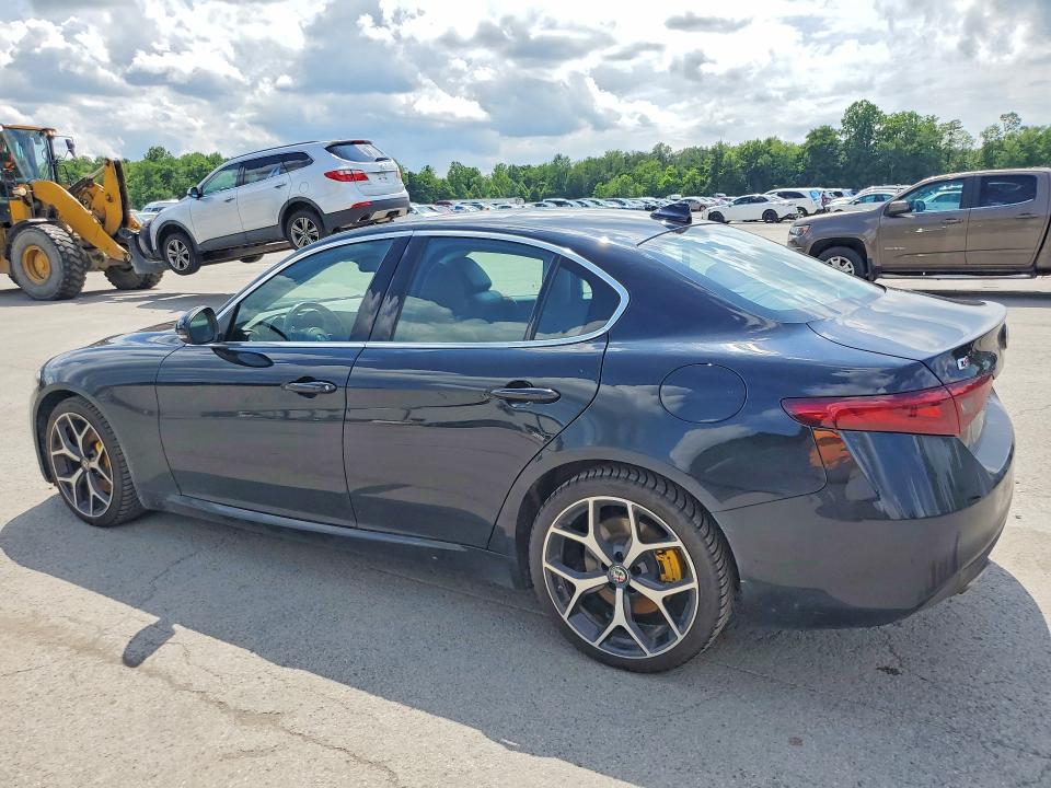 60219456 :رقم المزاد ، ZARFANBN7M7640352 vin ، 2021 Alfa Romeo Giulia مزاد بيع